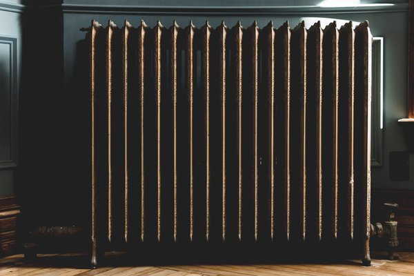 Comment choisir entre chauffage au sol et radiateurs traditionnels ?